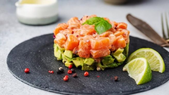 Lachs-Tartar – Tartare de Saumon – Frankreich