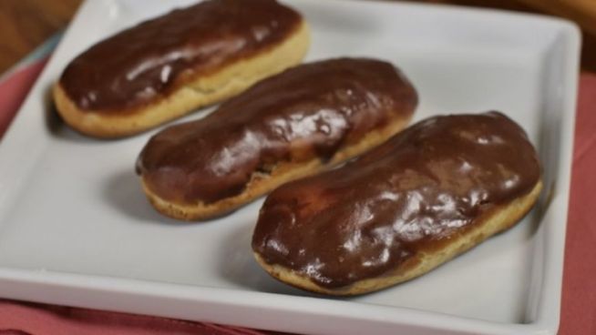 Brandteigkrapfen – Éclairs – Frankreich