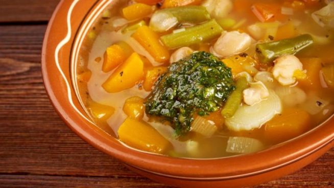 Gemüsesuppe mit Basilikum-Pesto – Soupe au Pistou – Frankreich